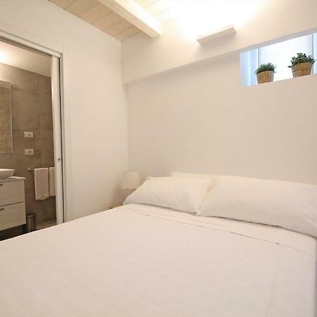 Palazzo Barindelli Suite Bianca เบลลาโจ ภายนอก รูปภาพ